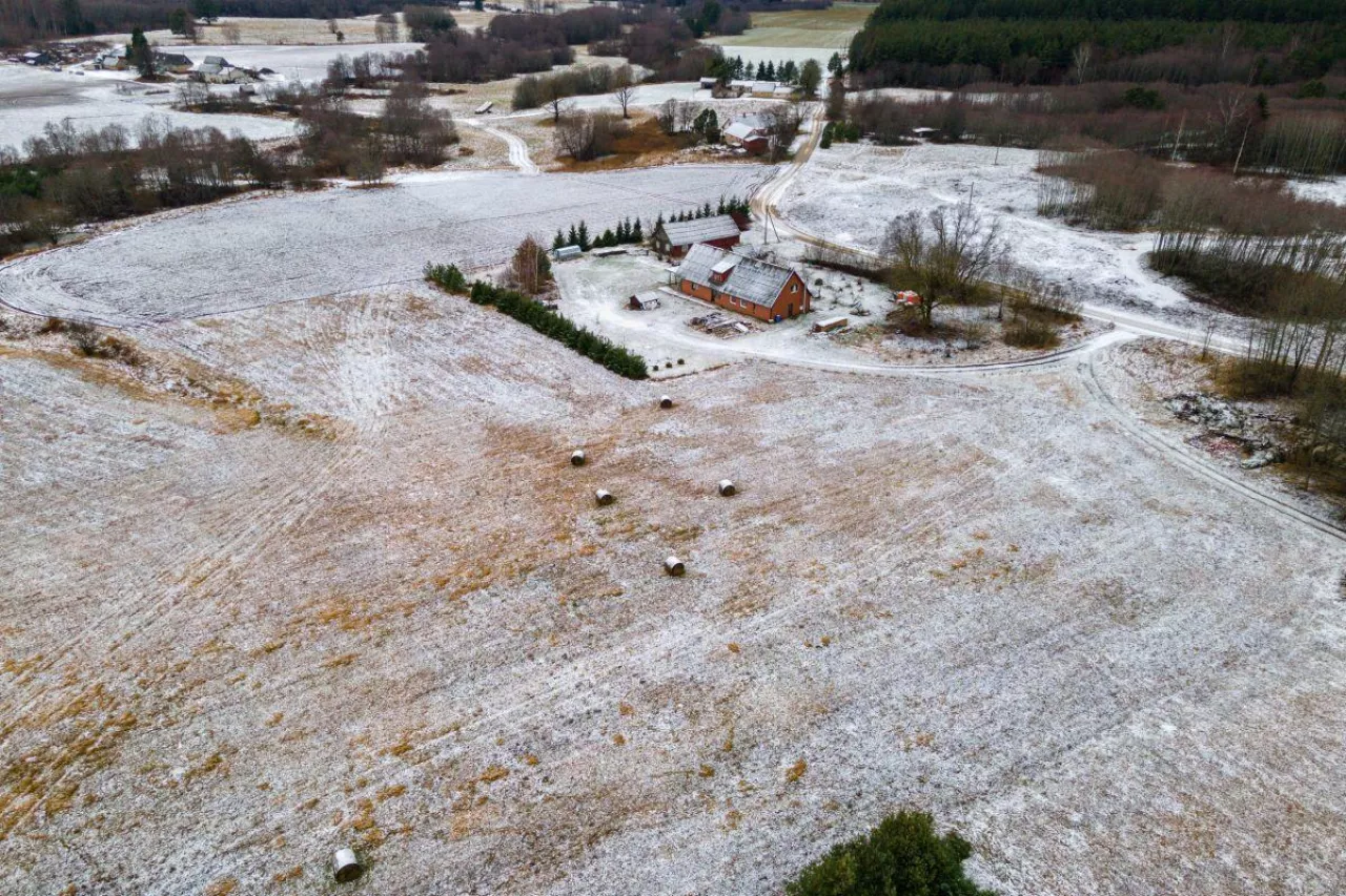 Gospodarstwo pod śniegiem