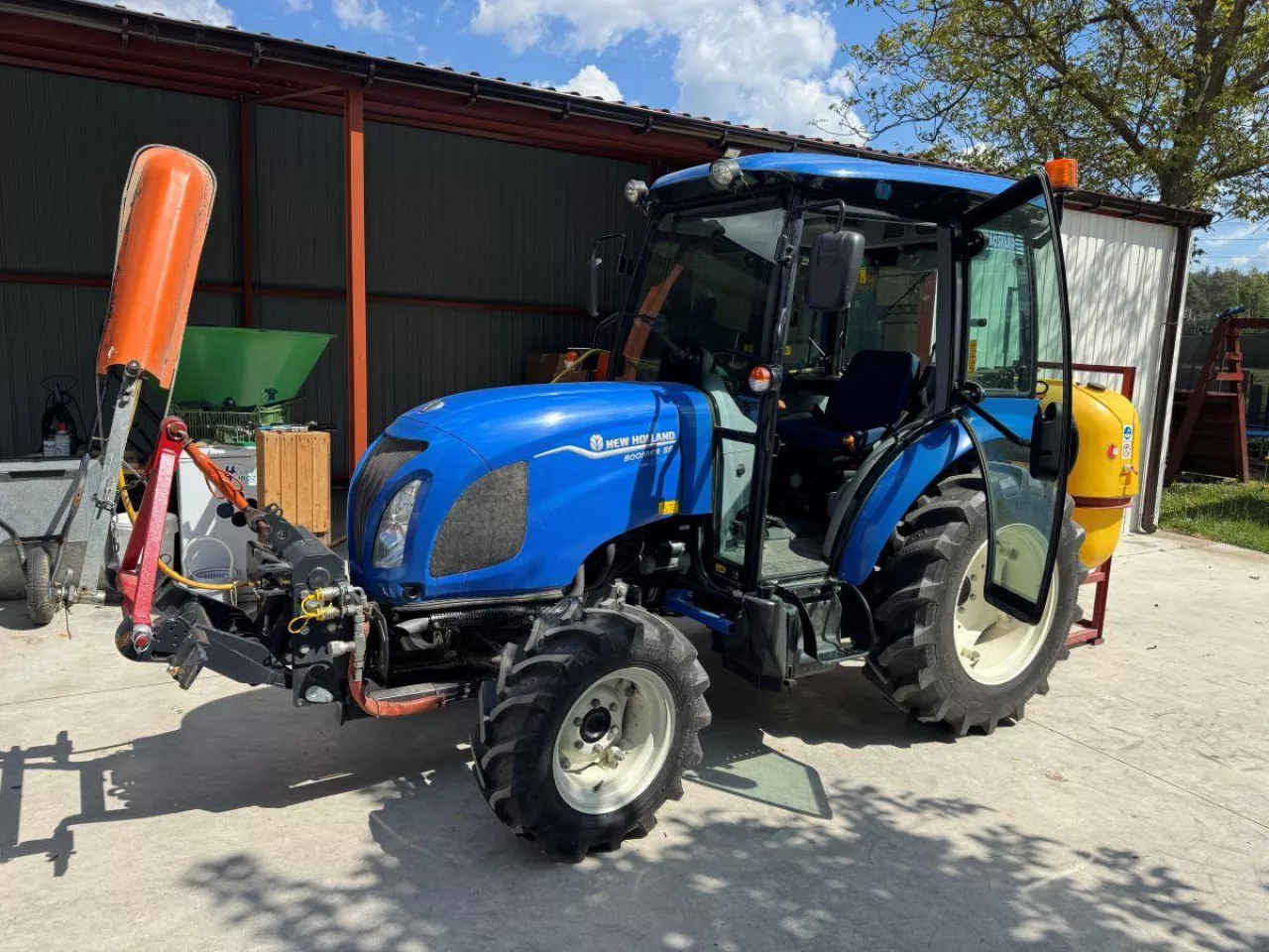 New Holland Boomer 55