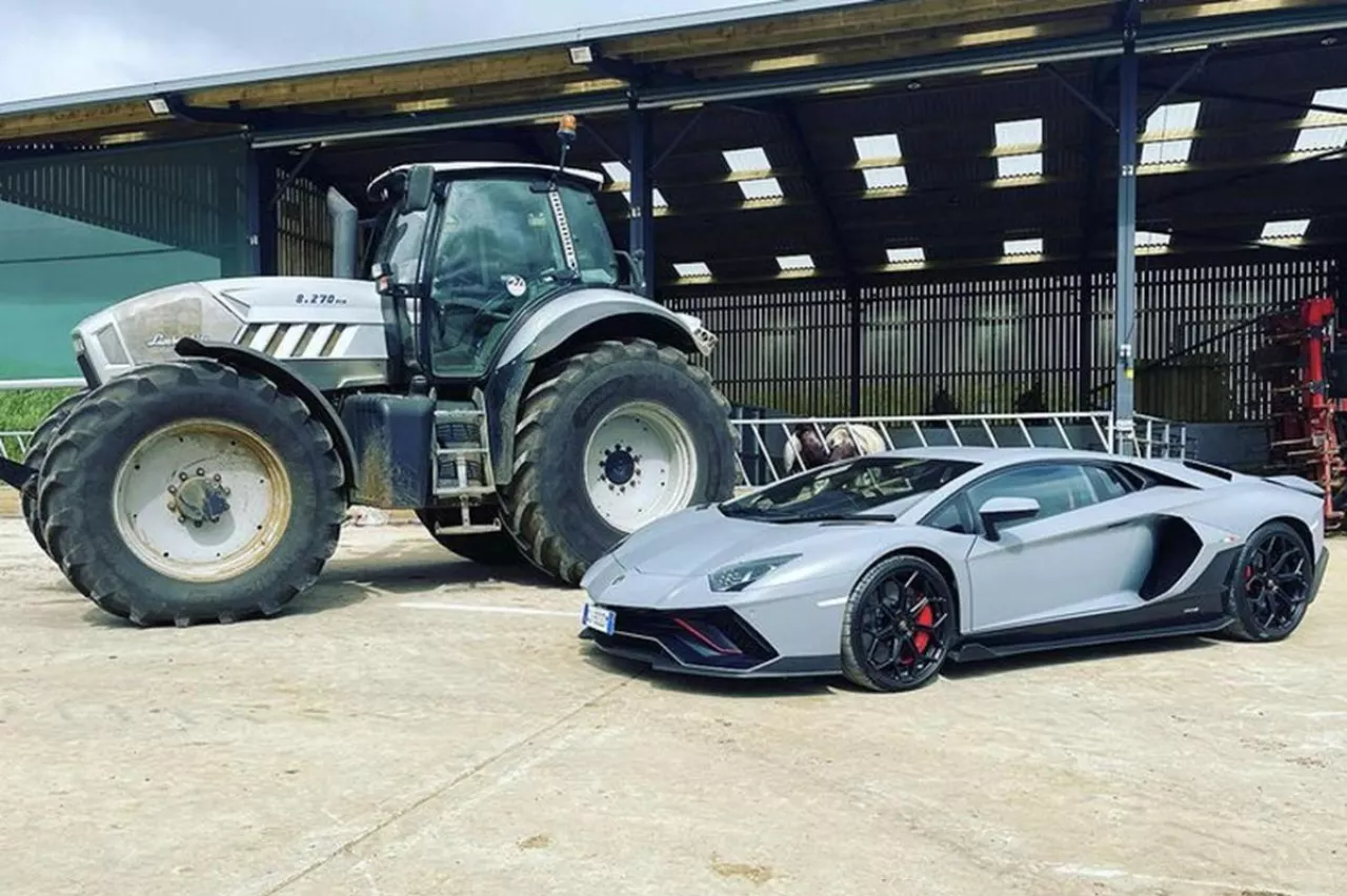 Clarkson sprzedaje ciągnik Lamborghini. Jaki traktor wybrał na Farmę?