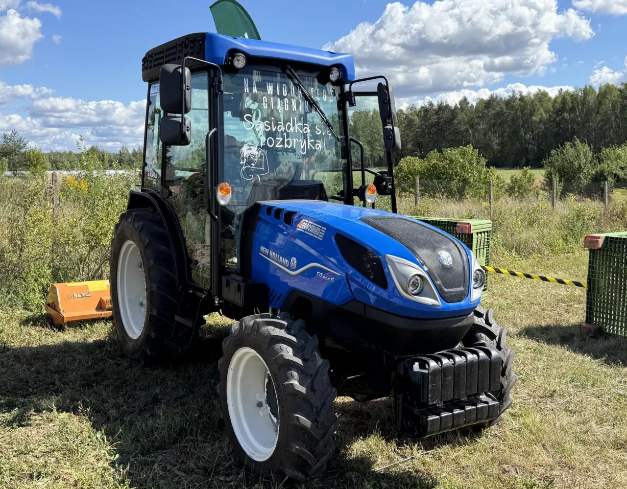 Ciągnik sadowniczy New Holland T4.80F S