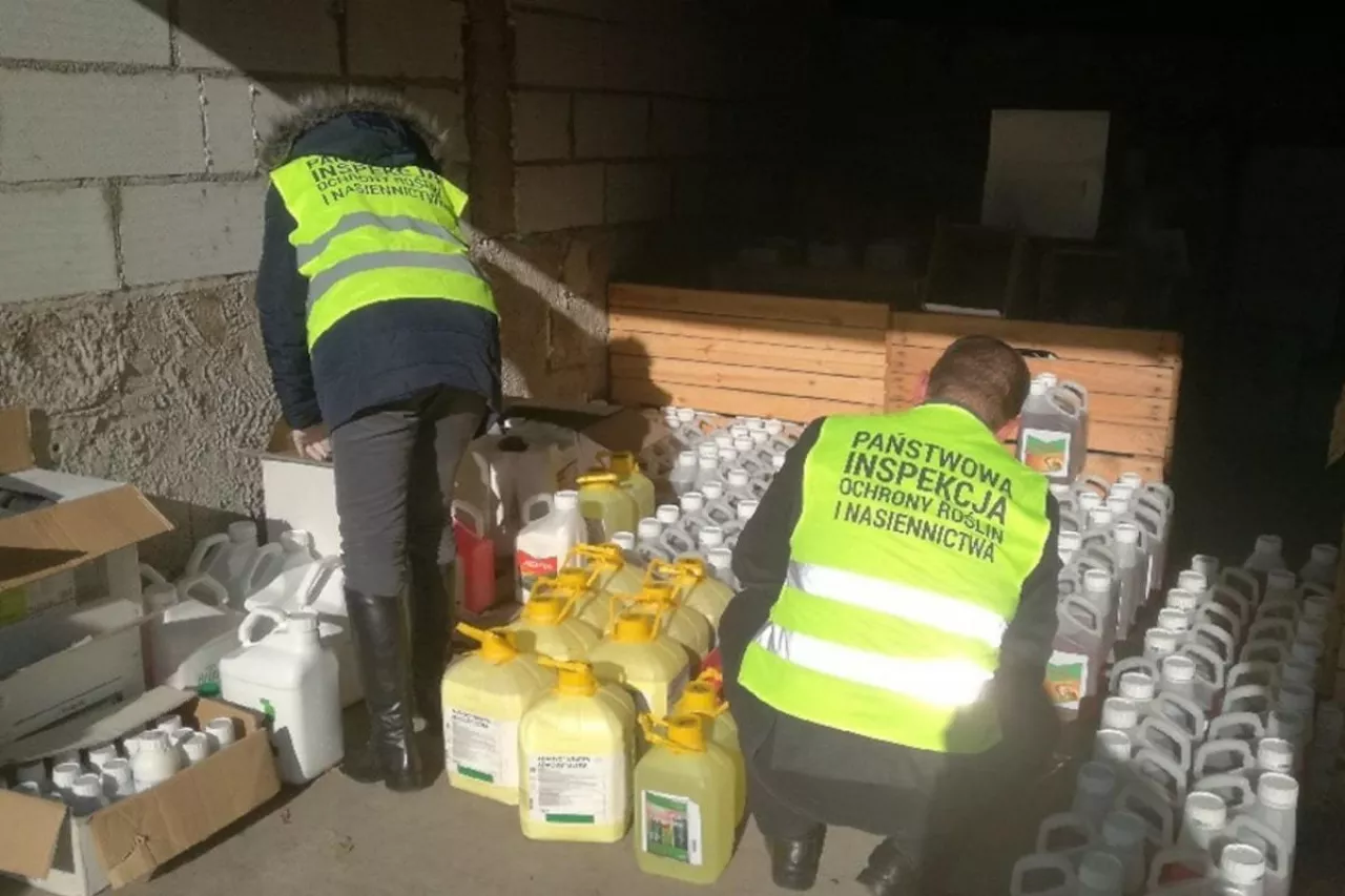 kontrolerzy PIORIN sprawdzają legalność środków ochrony roślin