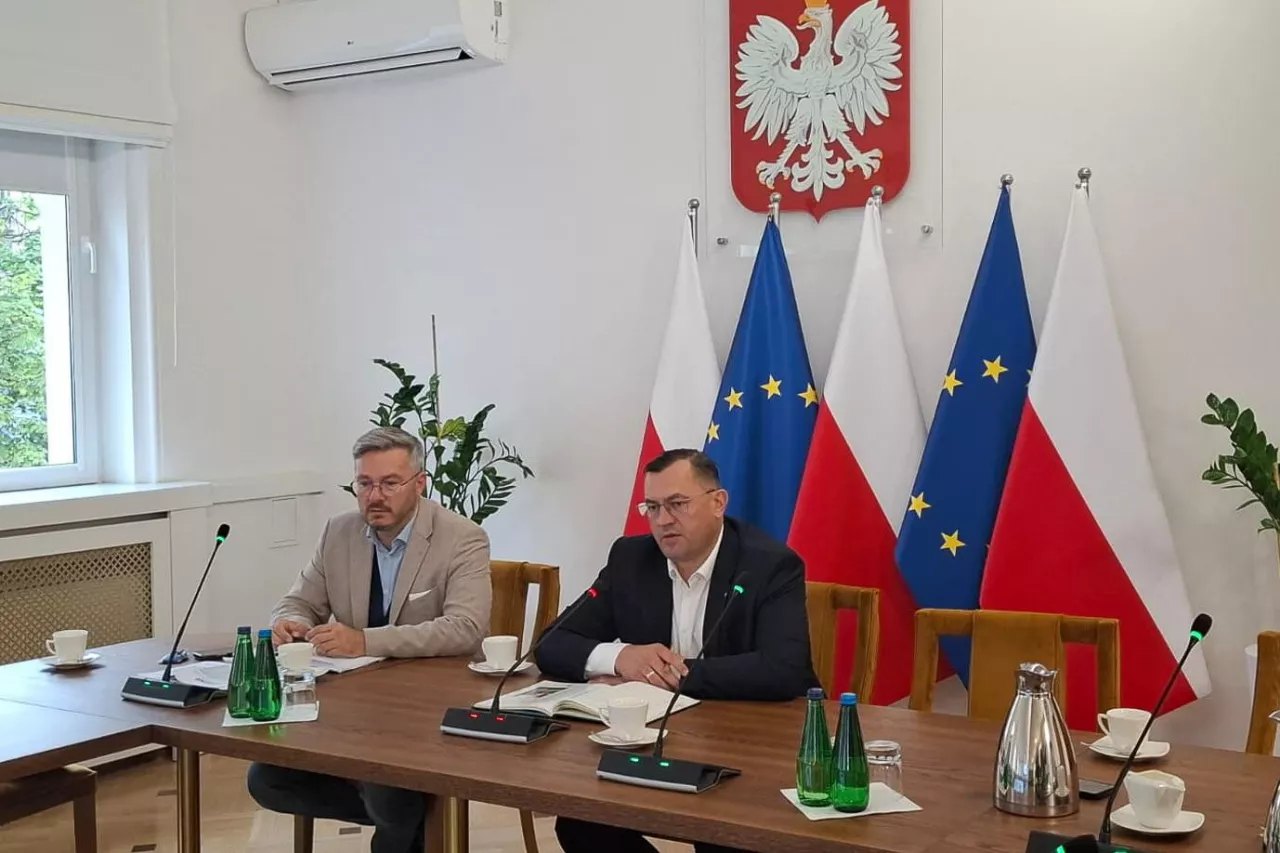 minister Stefan Krajewski